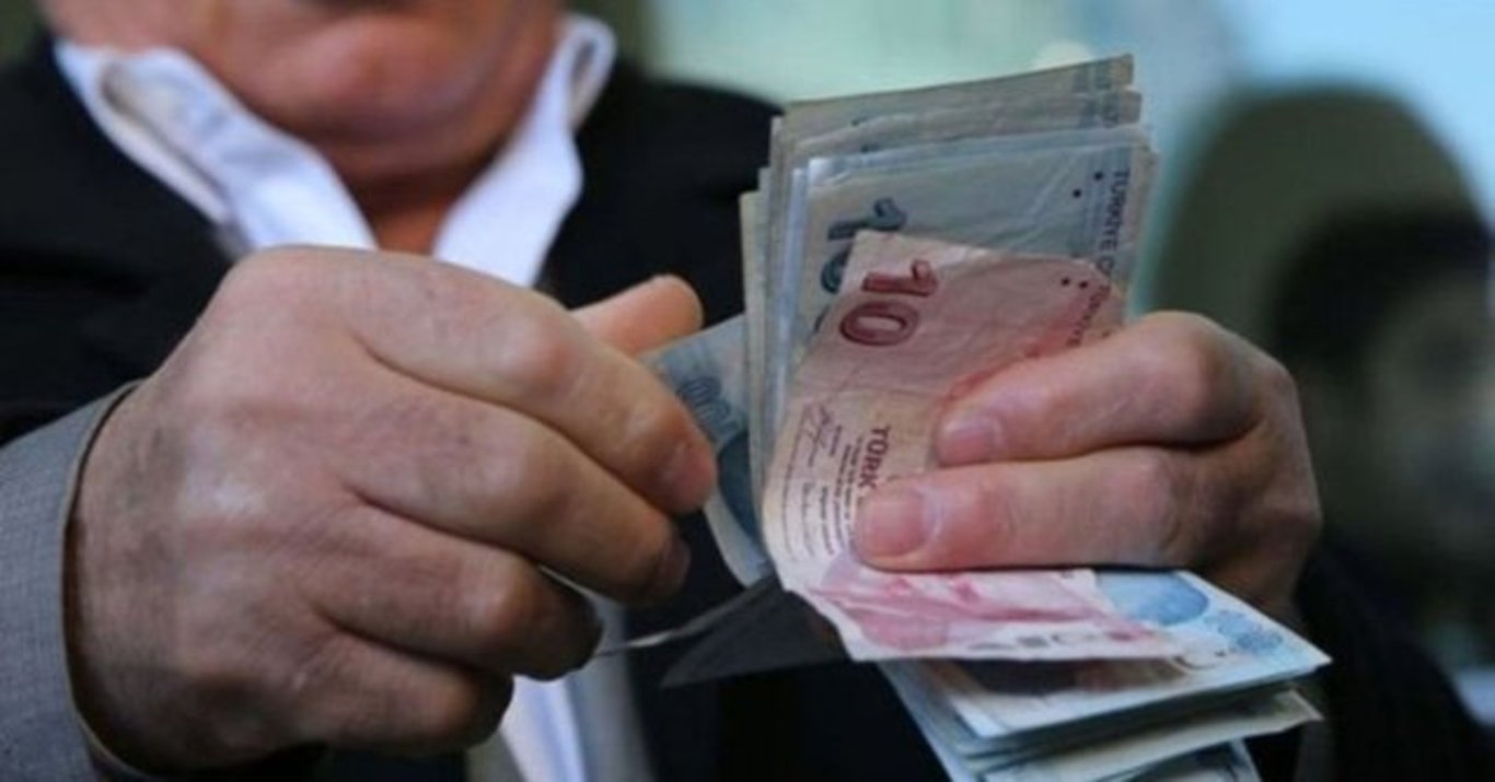 200 bin TL emekliler için ödeme!